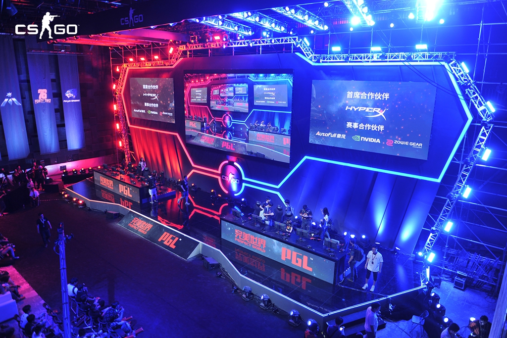 电子竞技大战：BLG首战失利，FNC力克RRQ挺进下一轮