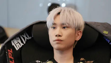 FNC让一追二逆转C9，瑞士轮惊险锁定八强名额